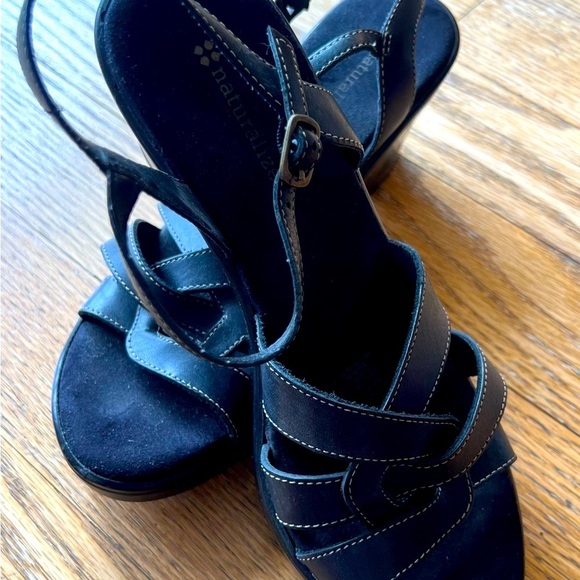 🥳SUMMER SALE🥳 Naturalizer Black Heels Elegant Design - Picture 7 of 9